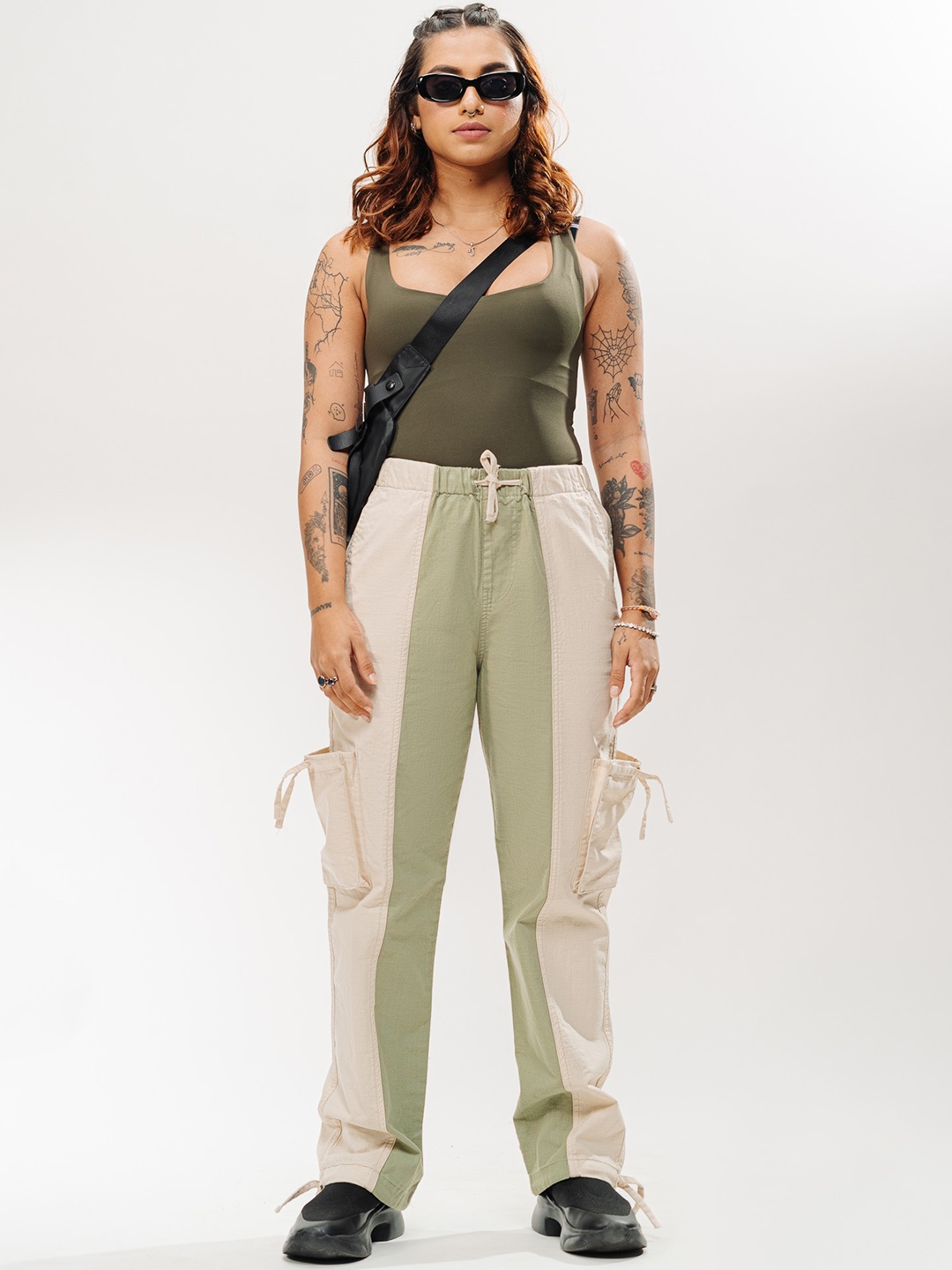 

FREAKINS Women Straight Fit High-Rise Clean Look Pure Cotton Cargos, Green