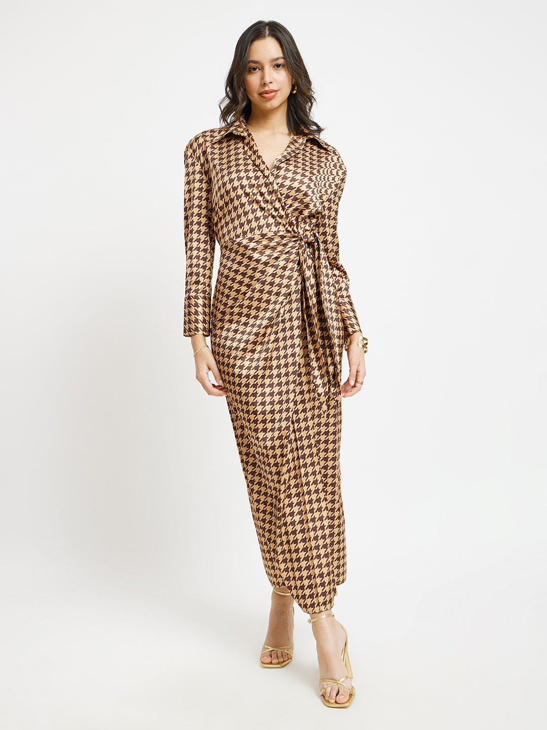 

FableStreet Geometric Printed Shirt Collar Satin Warp Midi Dress, Mustard