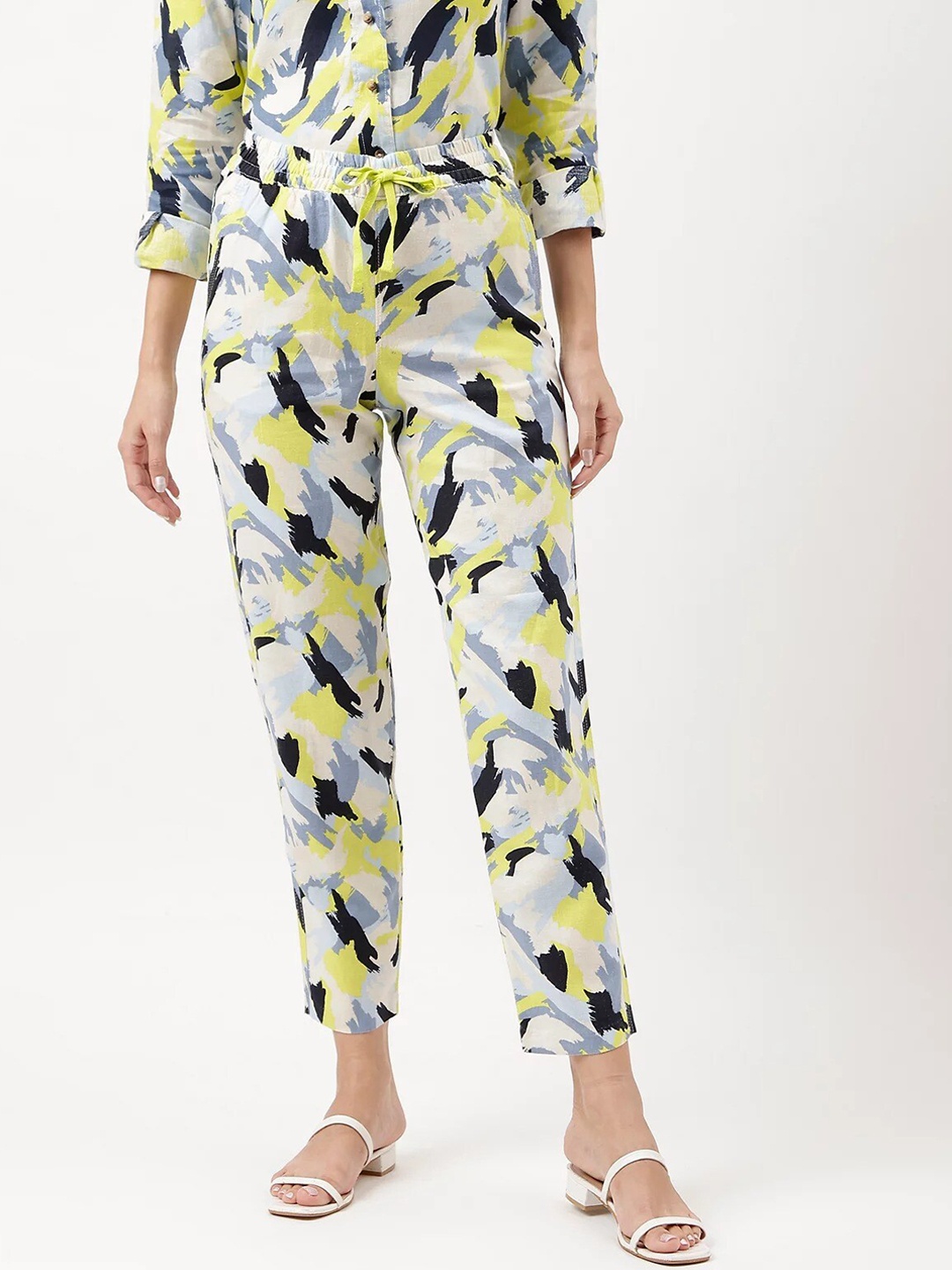 

Marks & Spencer Women Floral Printed High-Rise Lounge Pants, White