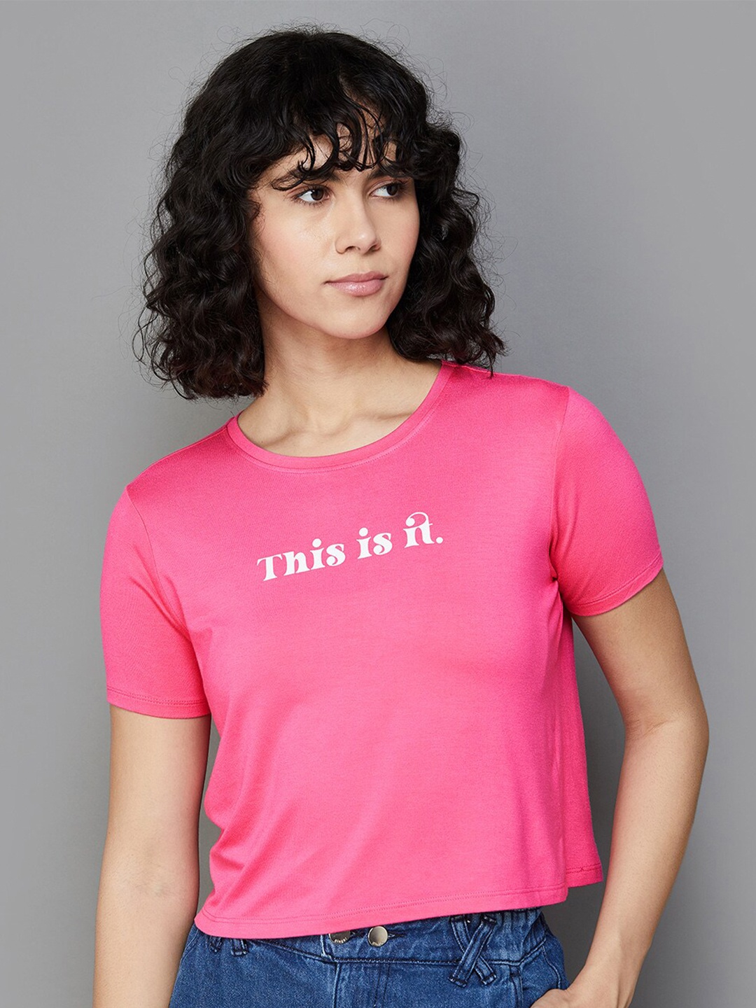 

Ginger by Lifestyle Typography Printed Crop Casual T-shirt, Pink