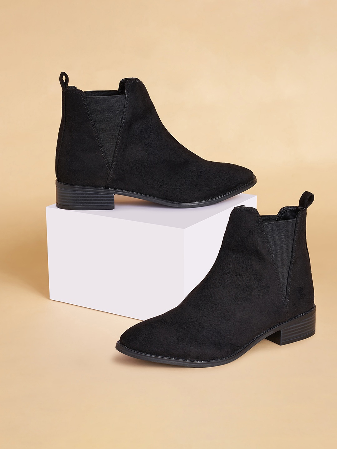 

Forever Glam by Pantaloons Women Block-Heeled Mid-Top Chelsea Boots, Black