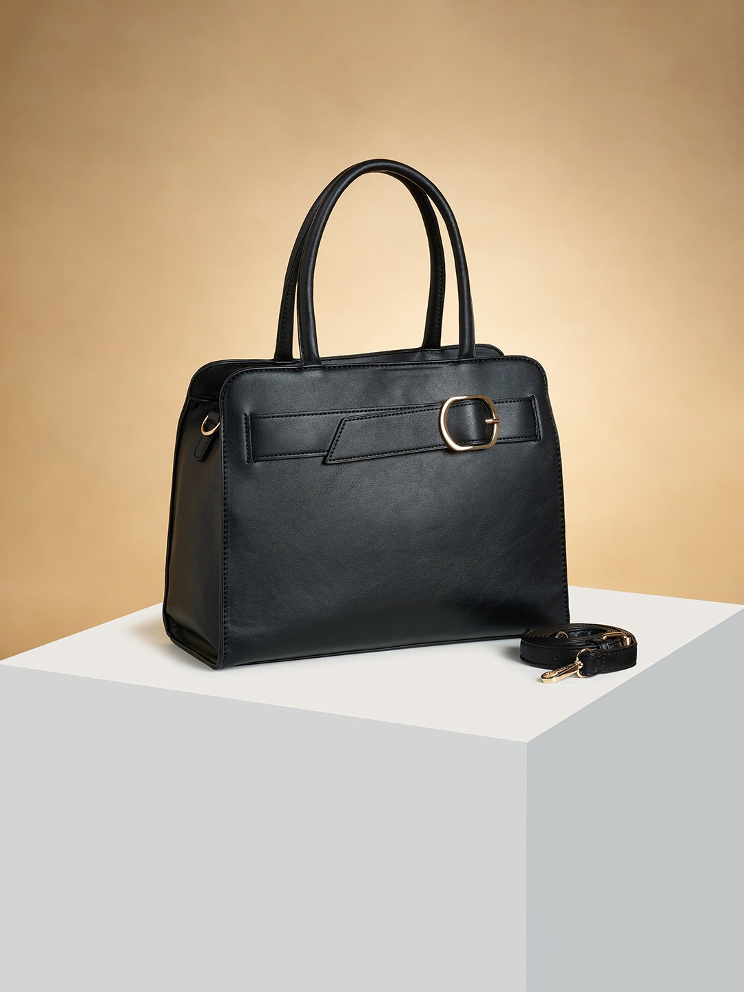

Forever Glam by Pantaloons Structured Handheld Bag, Black