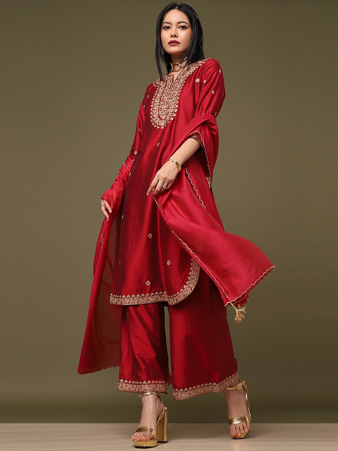 

Marigold Lane Ethnic Motifs Embroidered Regular Kurta With Palazzos & Dupatta, Fuchsia