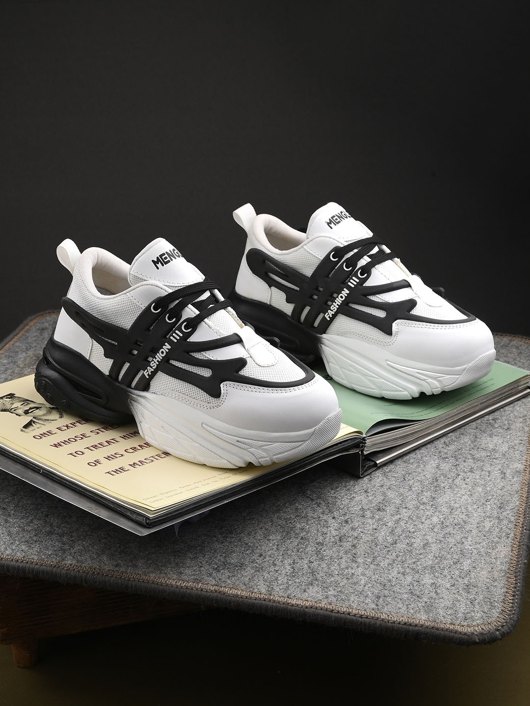 

MENGLER Women Colourblocked Contrast Sole Sneakers, White