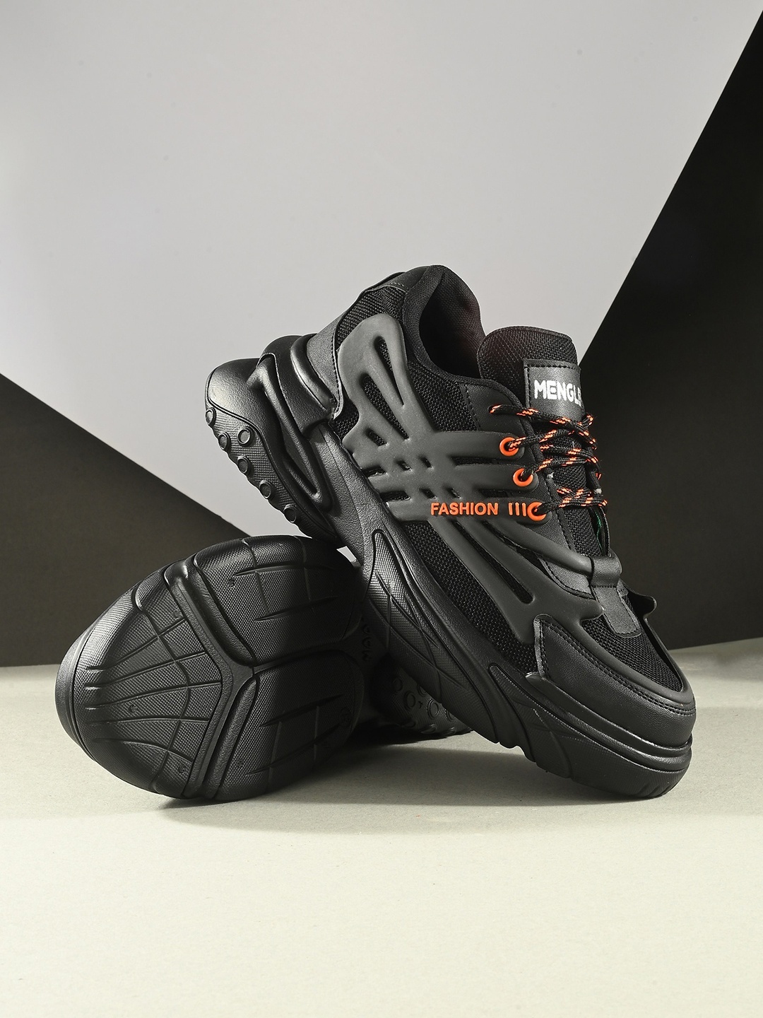 

MENGLER Men Textured Basics Sneakers, Black