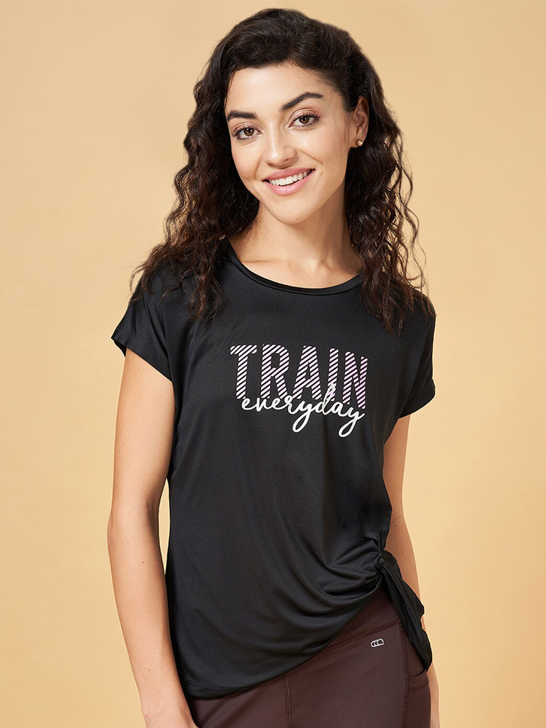 

Ajile by Pantaloons Typography Printed T-shirt, Black