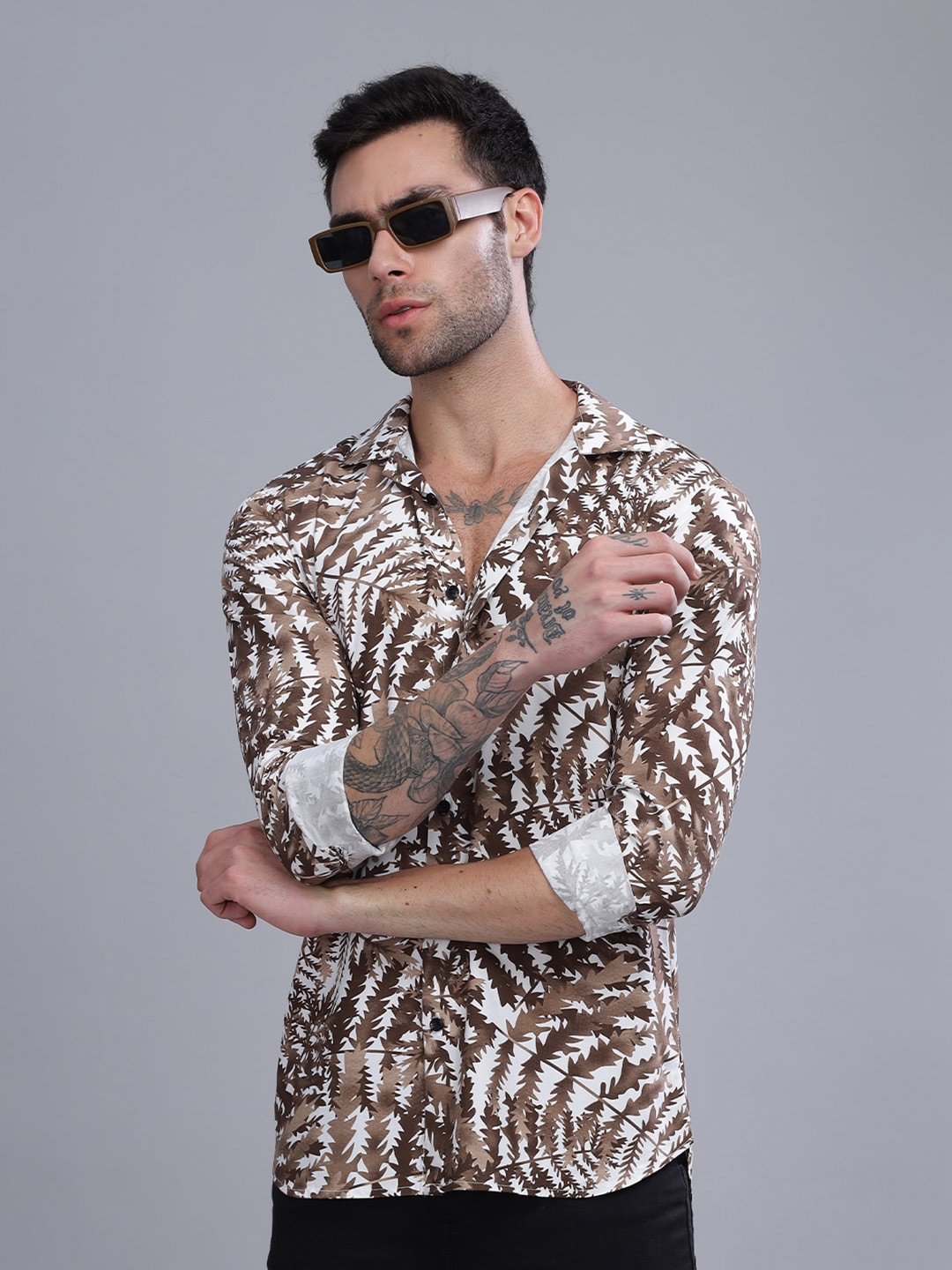 

PAUL STREET Standard Slim Fit Tropical Printed Casual Shirt, Brown