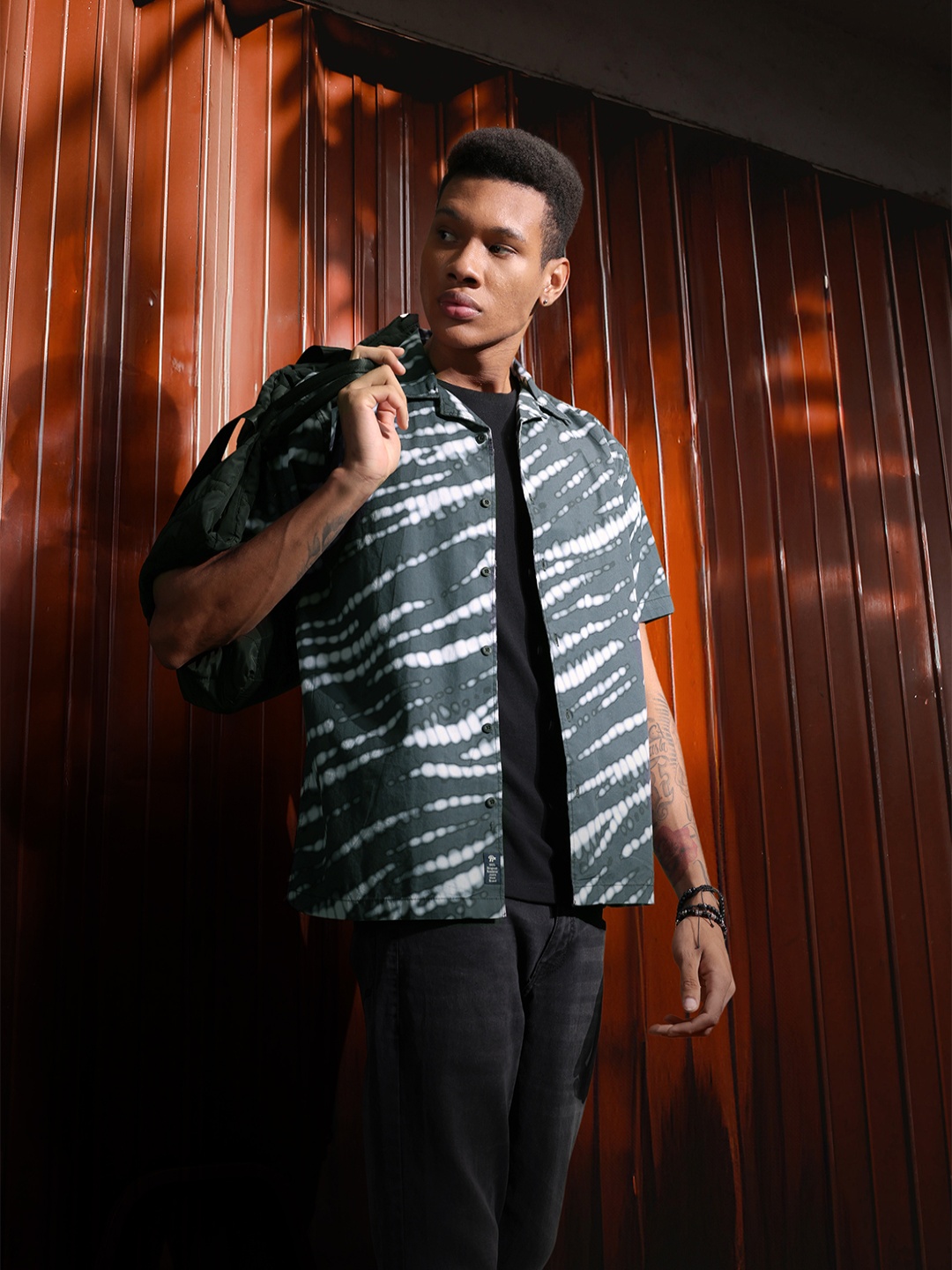 

The Roadster Life Co. Pure Cotton Relaxed Fit Opaque Printed Casual Shirt, Grey