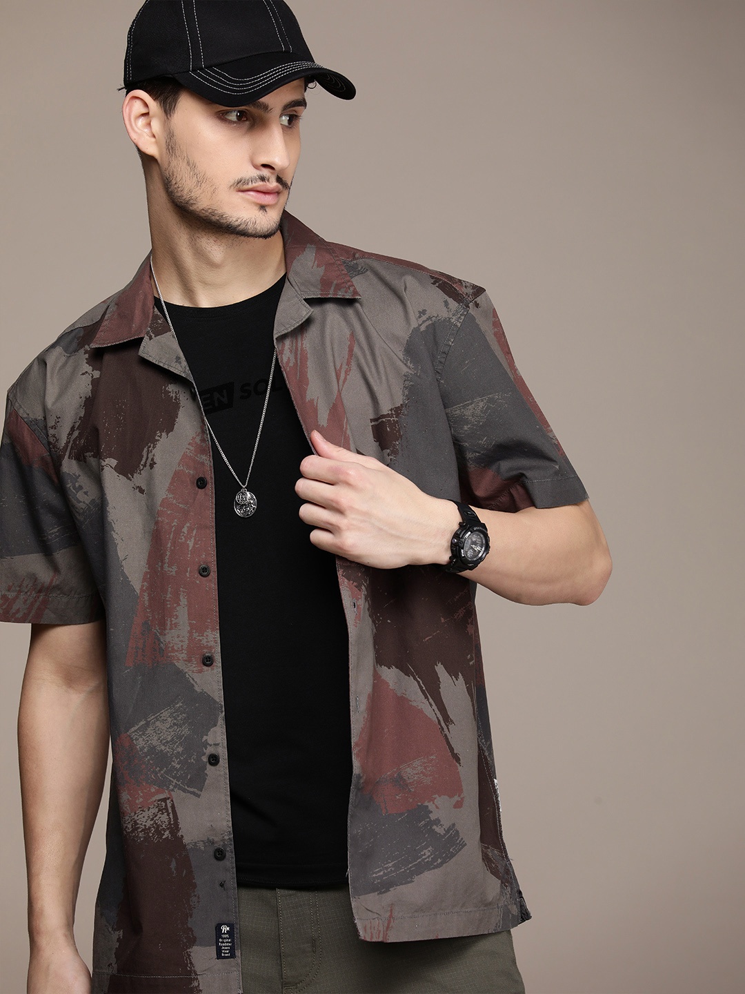 

The Roadster Life Co. Relaxed Fit Abstract Printed Pure Cotton Casual Shirt, Grey