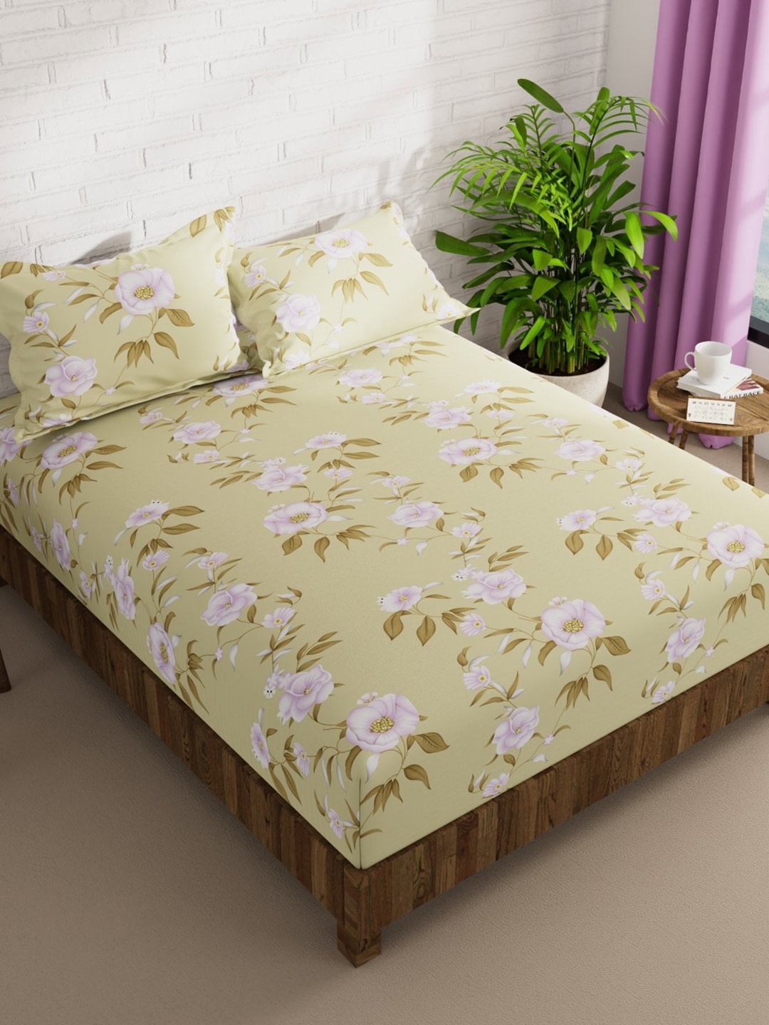 

KOPA LA-VOGUE Yellow & Pink Floral Microfiber 152 TC Queen Bedsheet with 2 Pillow Covers