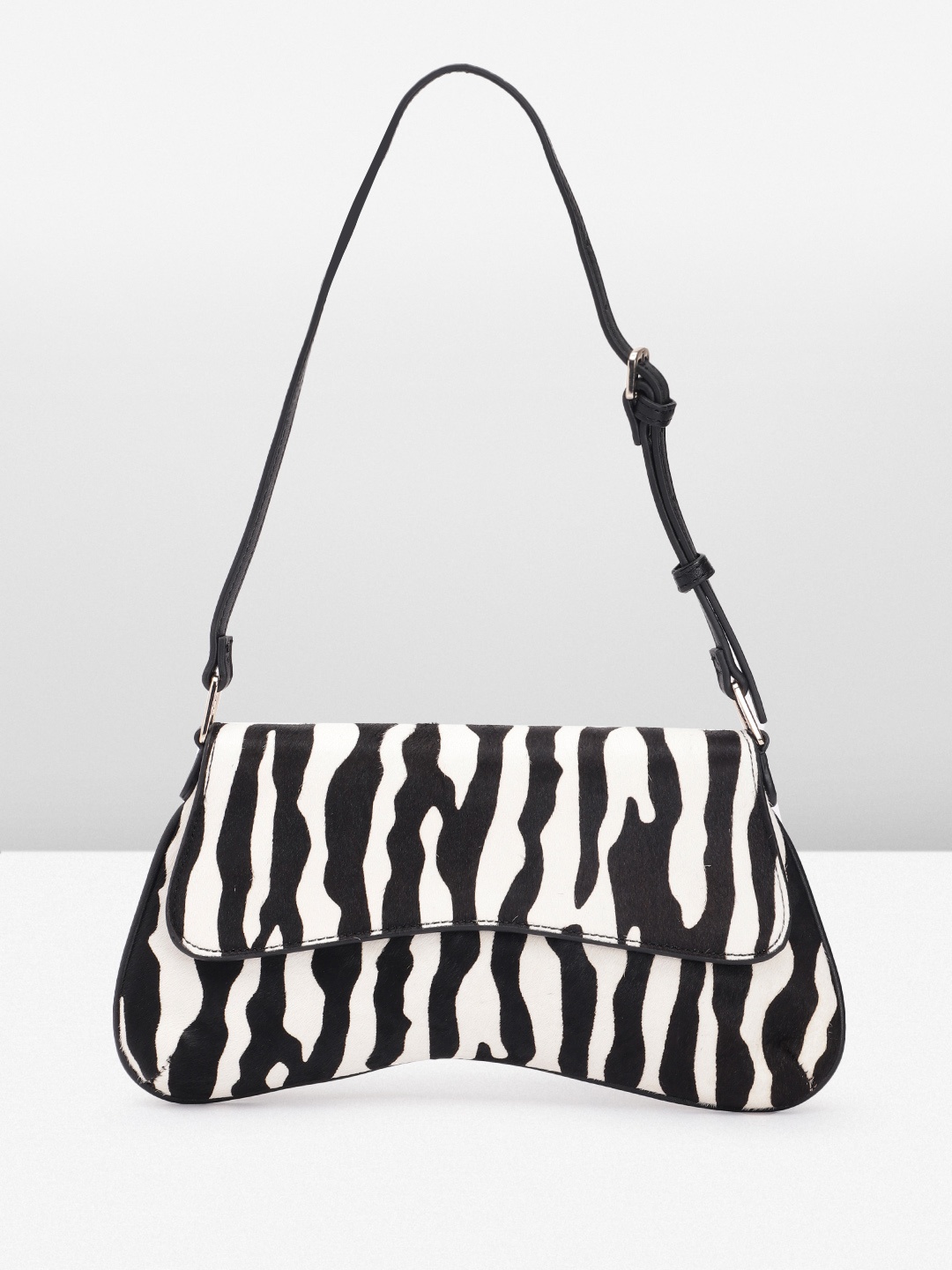 

MANGO Zebra Textured Leather Structured Baguette Bag, Off white