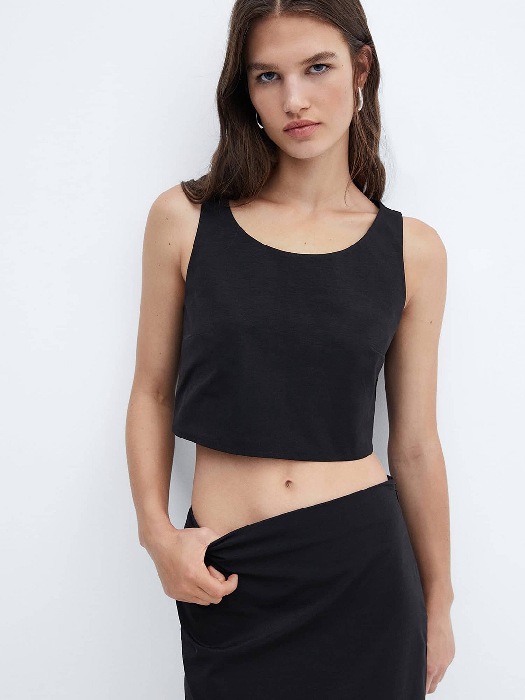 

MANGO Tailored Crop Top, Black