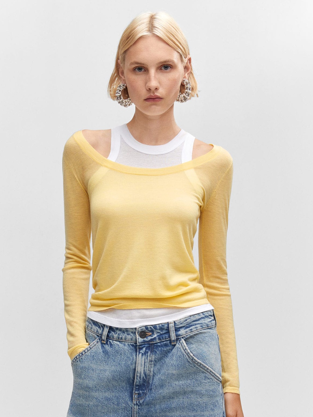 

MANGO Low-Cut Woollen Pullover, Yellow