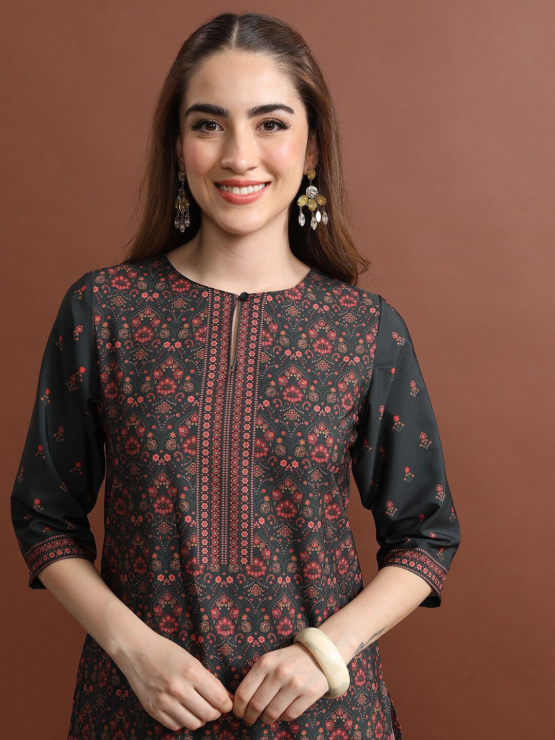

KETCH Ethnic Motifs Printed Keyhole Neck Straight Kurta, Green