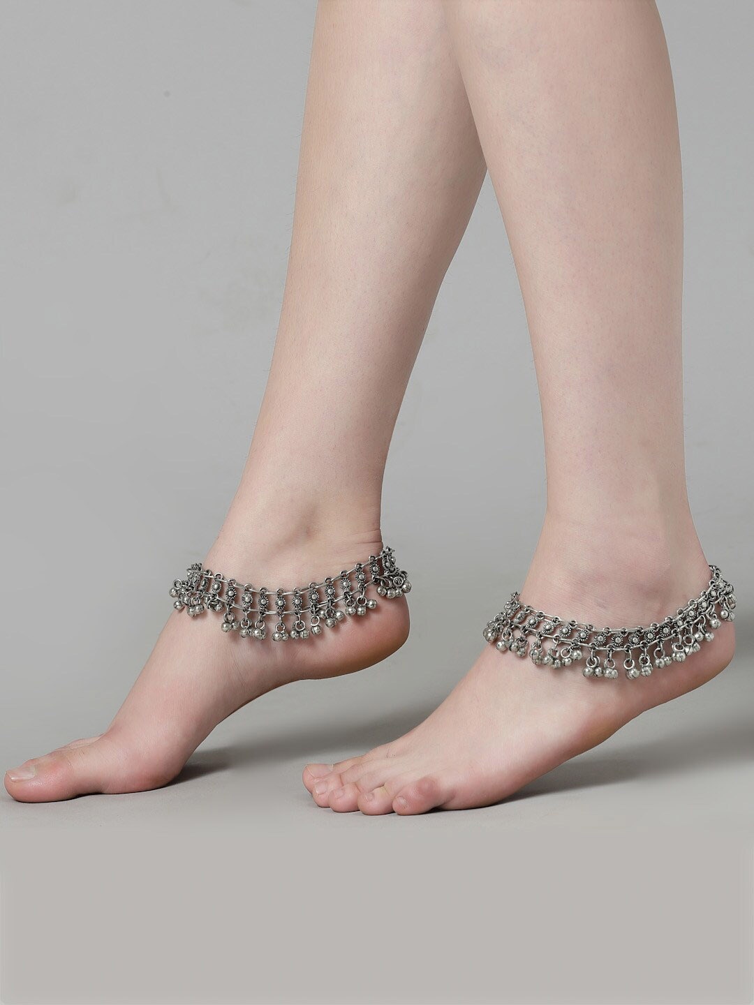 

PANASH Set Of 2 Silver-Plated Oxidised Anklets