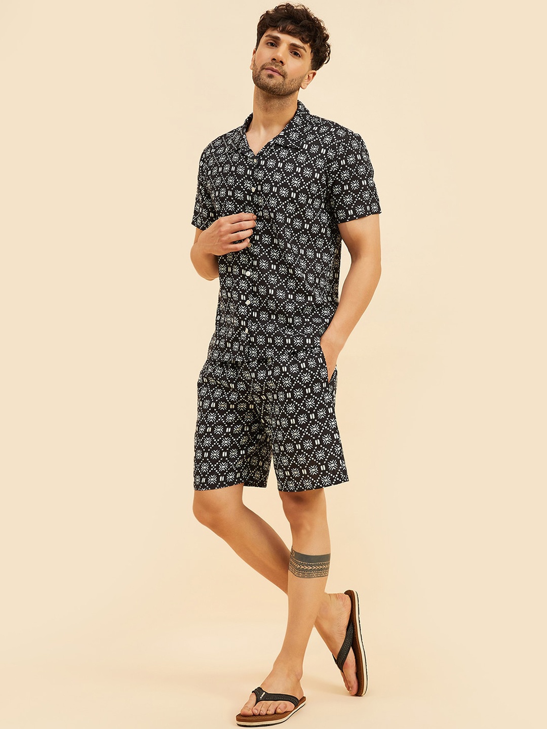 

Sweet Dreams Conversational Printed Pure Cotton Night Suit, Black