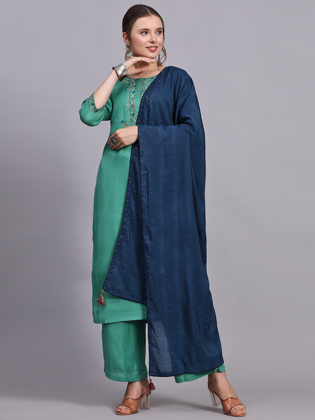 

ODETTE Floral Yoke Design Thread Work Detail Straight Kurta & Trousers With Dupatta, Green