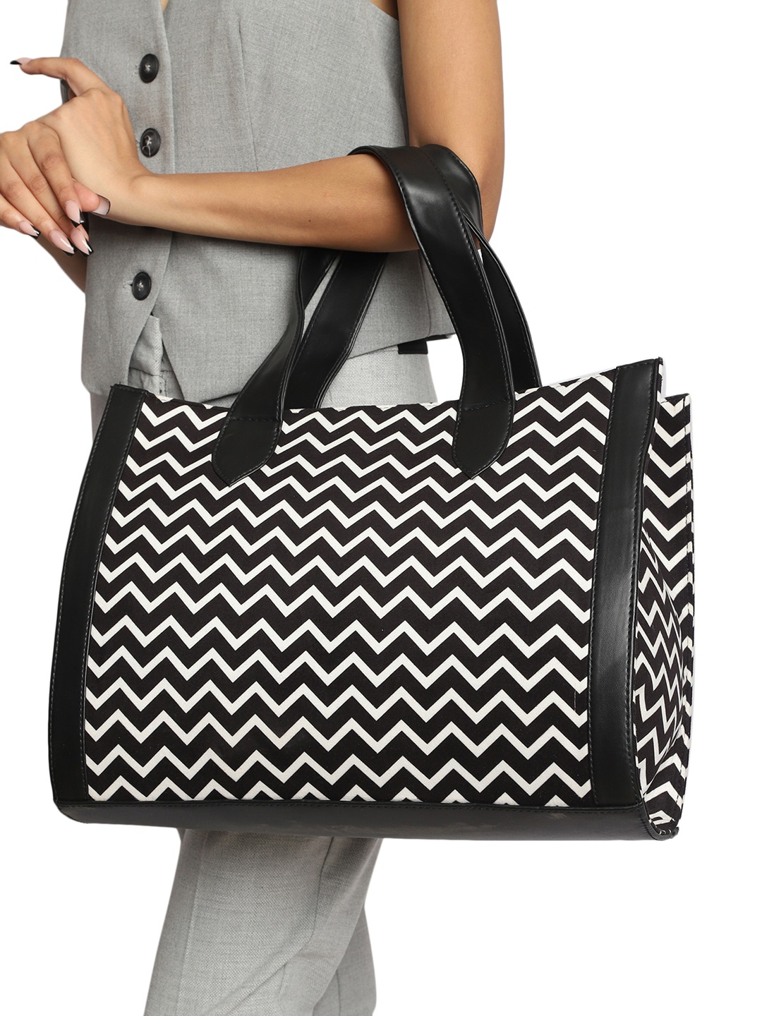 

MINI WESST Geometric Printed Oversized Tote Bag, Black