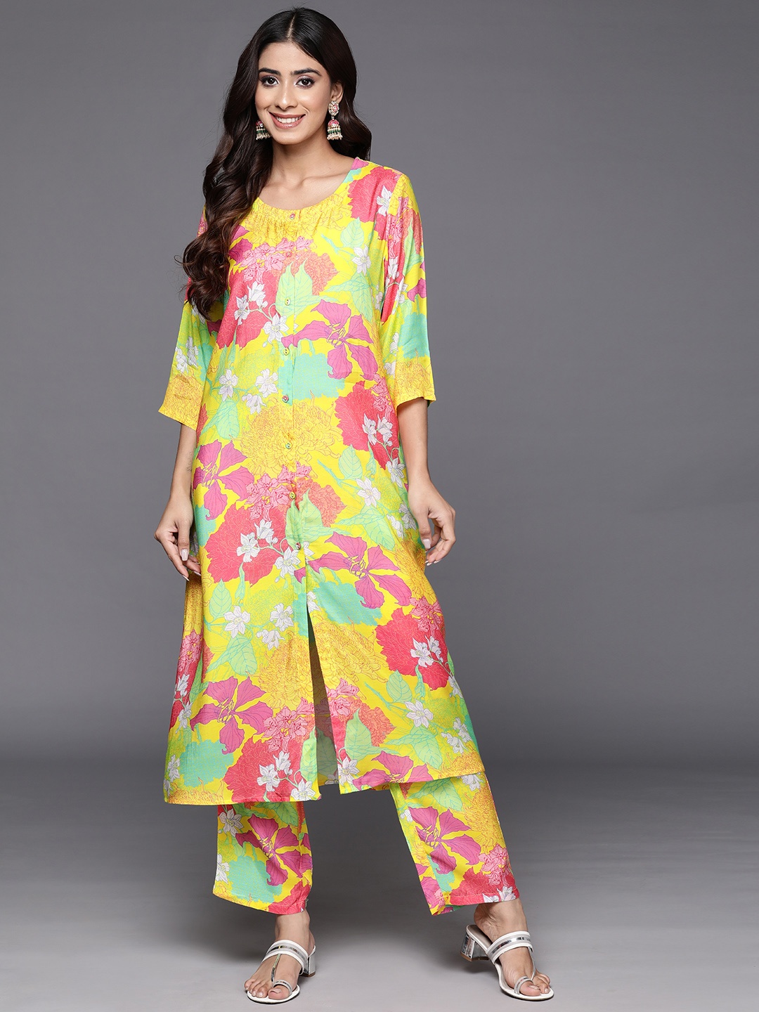 

Libas Floral Printed Regular Kurta with Palazzos, Yellow