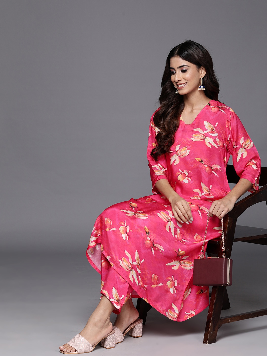 

Libas Floral Printed Regular Kurta with Palazzos, Pink