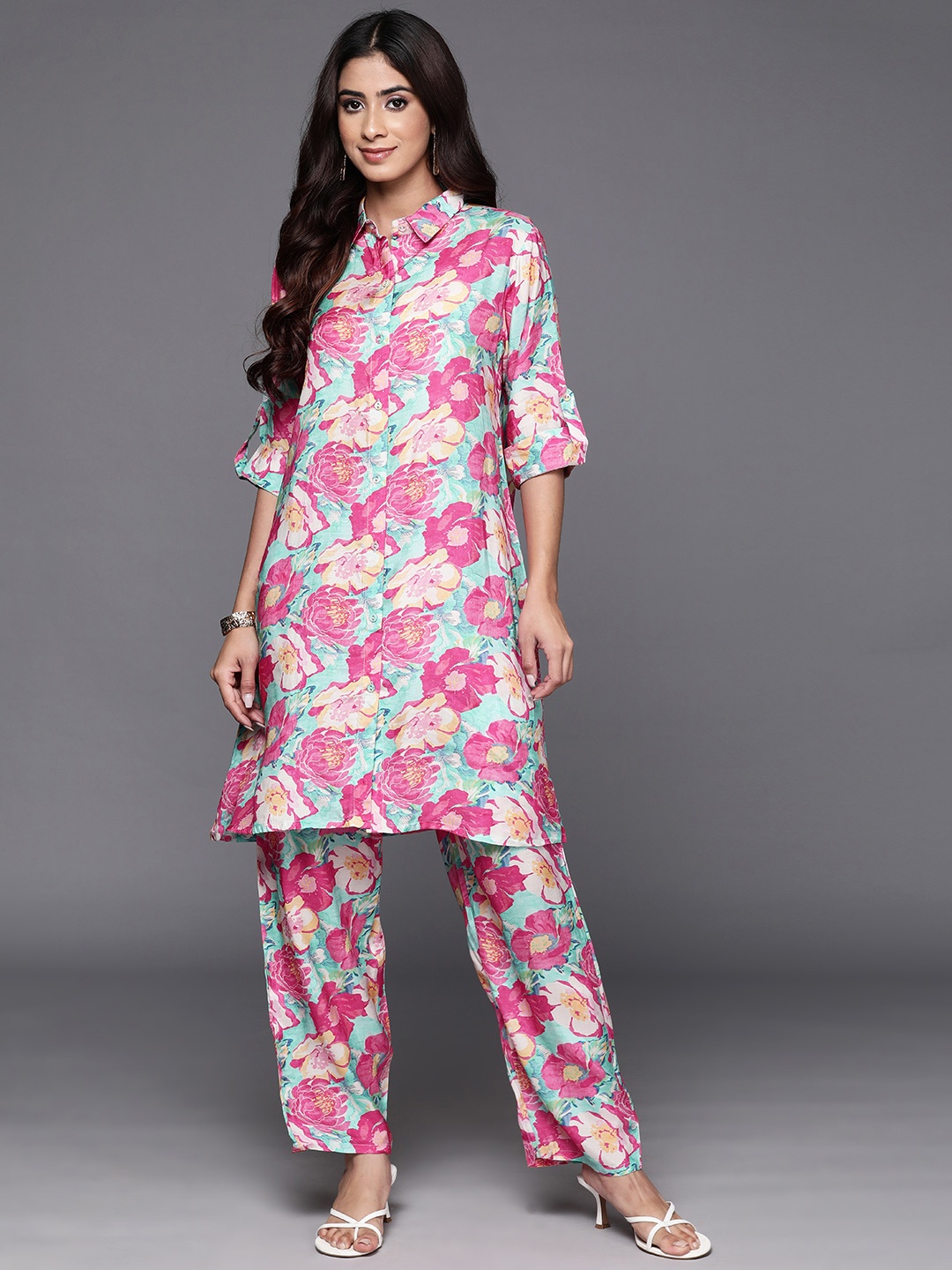 

Libas Floral Printed Regular Kurta with Palazzos, Pink
