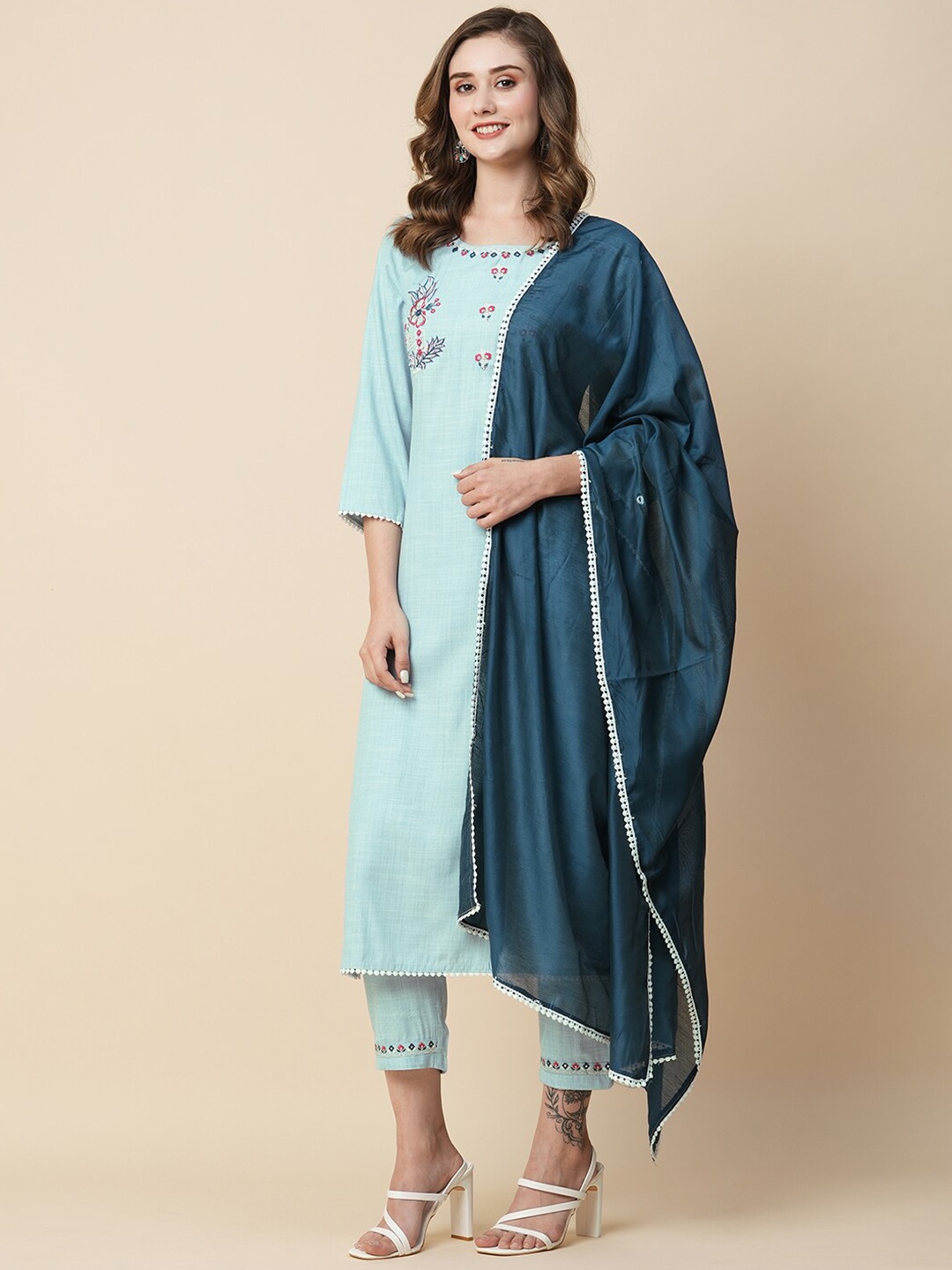 

Kiana House Of Fashion Floral Yoke Design Regular Thread Work Kurta with Trousers & With Dupatta, Blue