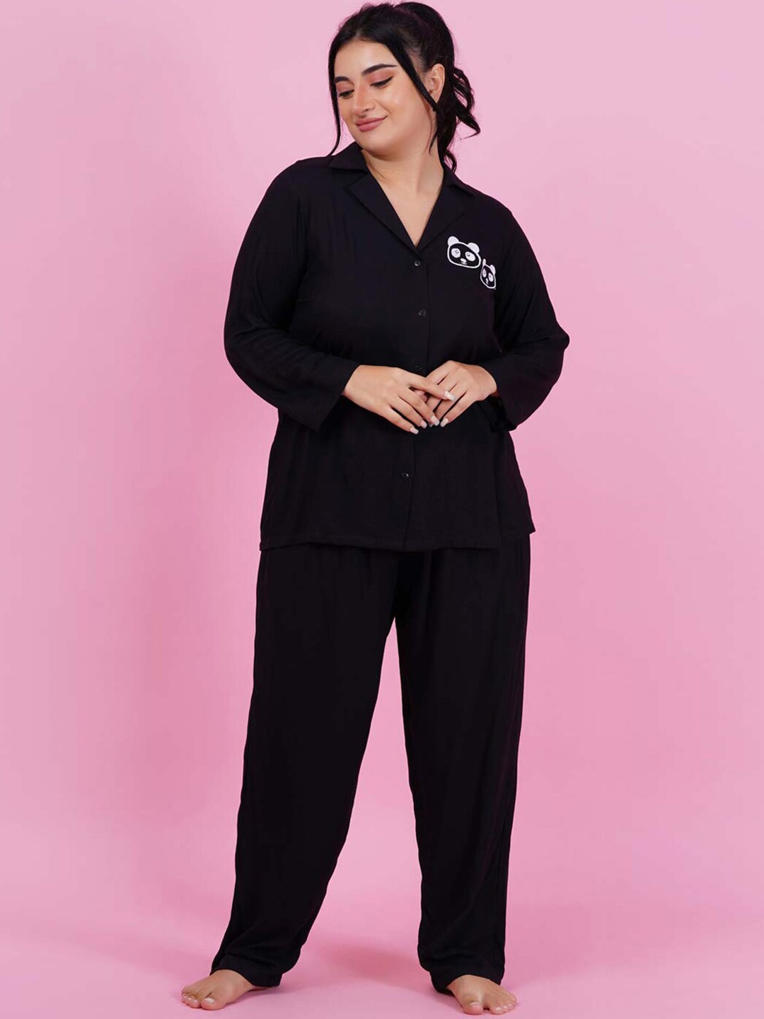 

LastInch Embroidered Night Suit, Black