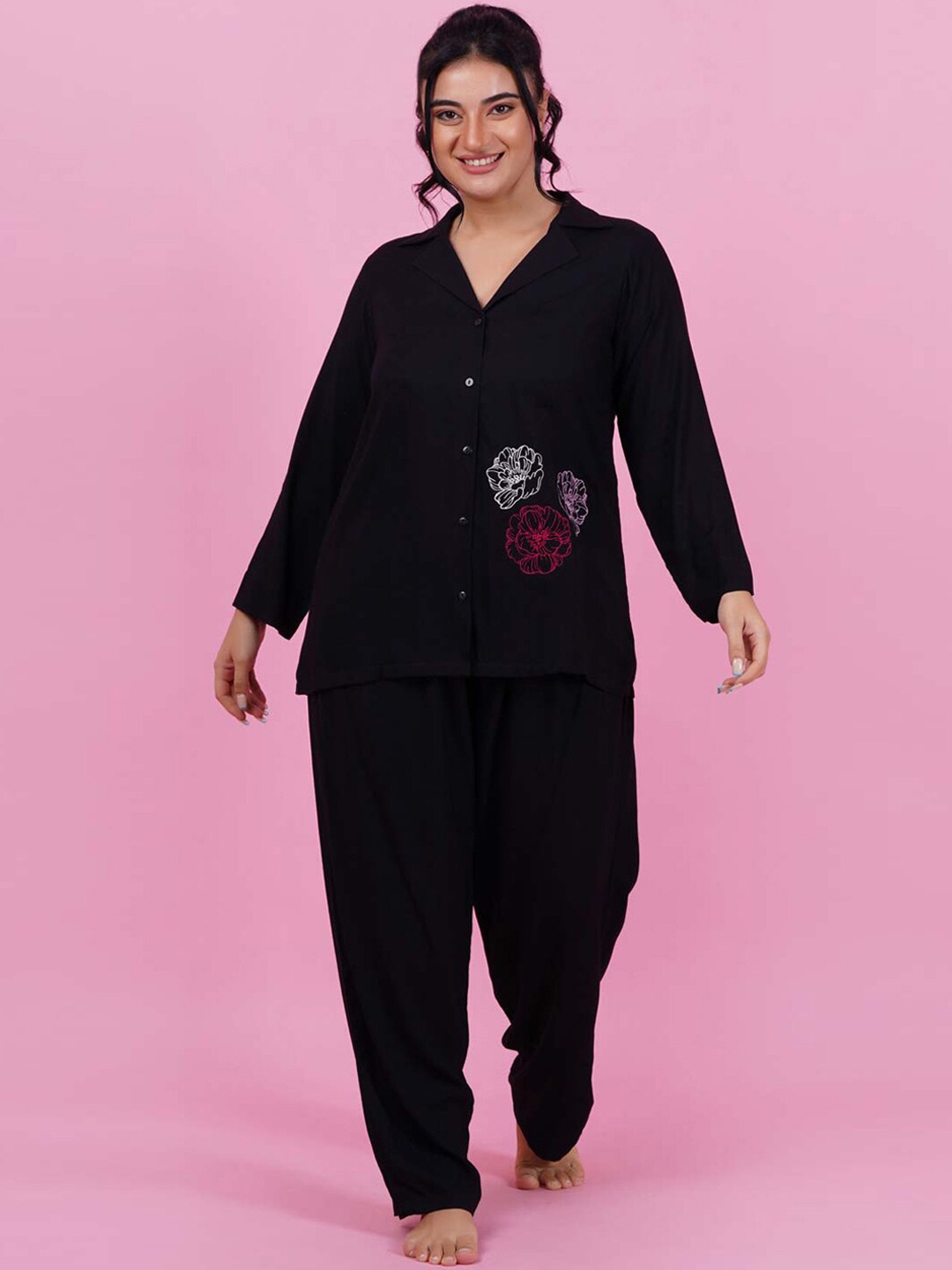 

LastInch Floral Printed Night suit, Black