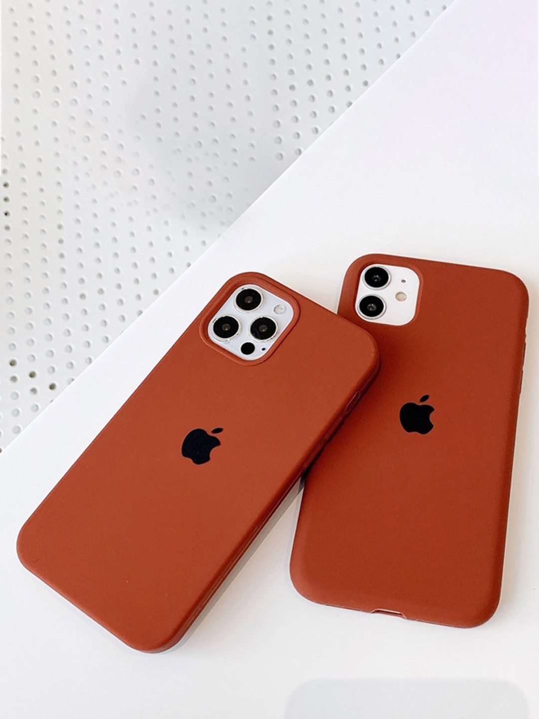 

TREEMODA Silicone iPhone 15 Plus Back Case, Brown