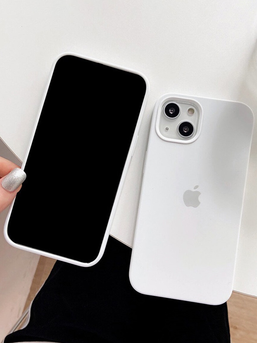 

TREEMODA Silicone iPhone 15 Back Case, White