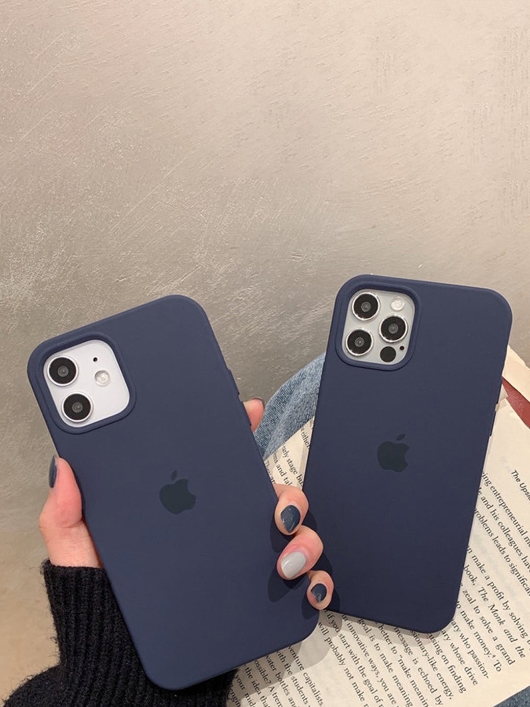 

TREEMODA iPhone 15 Silicone Back Case, Navy blue