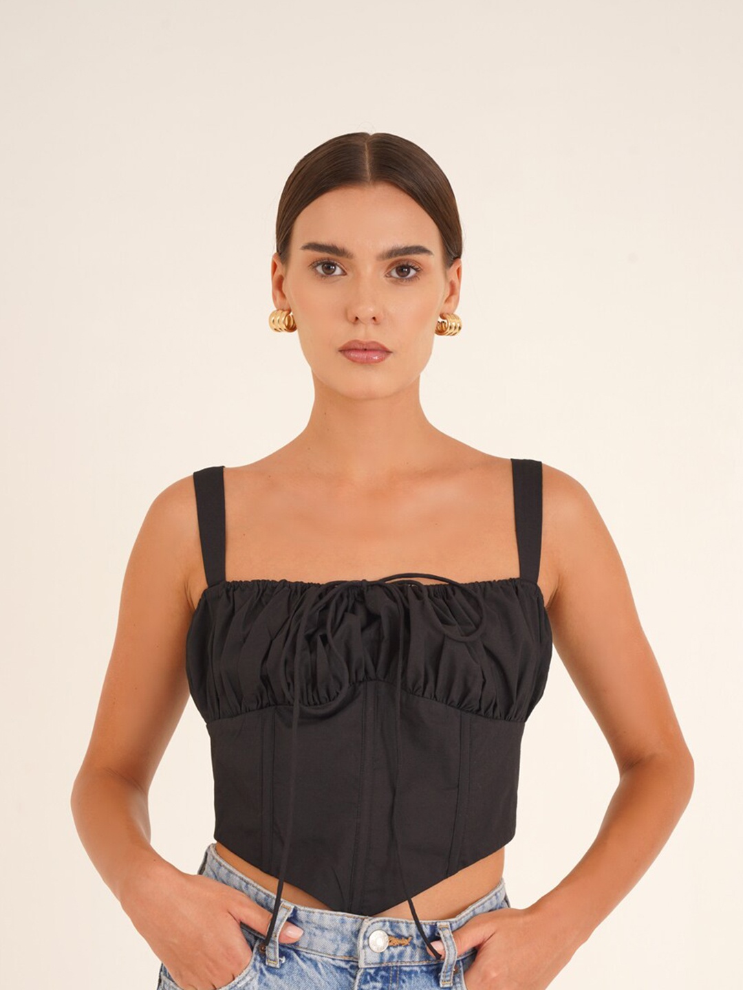 

Ipso Facto Shoulder Strap Cotton Crop Fitted Top, Black