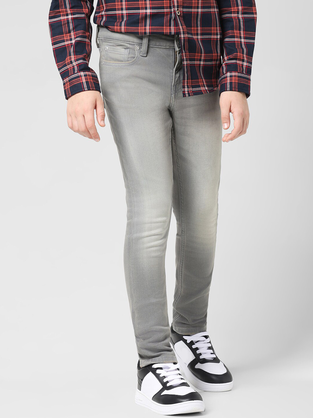 

Jack & Jones Junior Boys Slim Fit Mid-Rise Heavy Fade Cotton Stretchable Jeans, Grey
