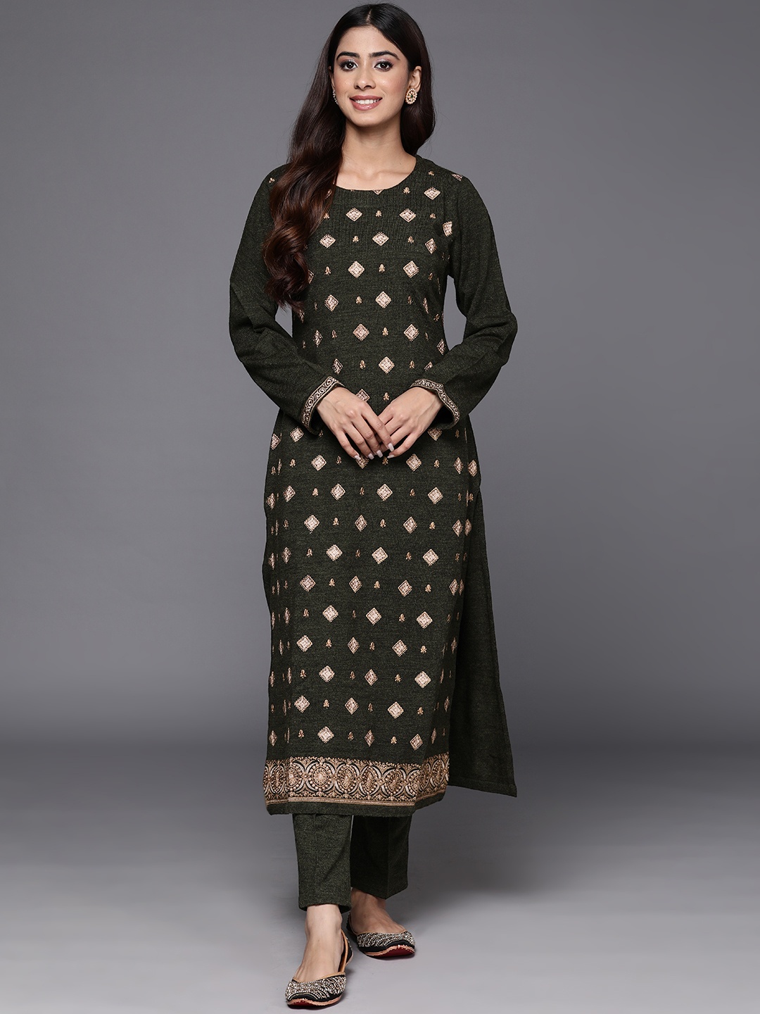 

Libas Women Ethnic Motifs Embroidered Regular Thread Work Pure Wool Kurta with Trousers, Olive