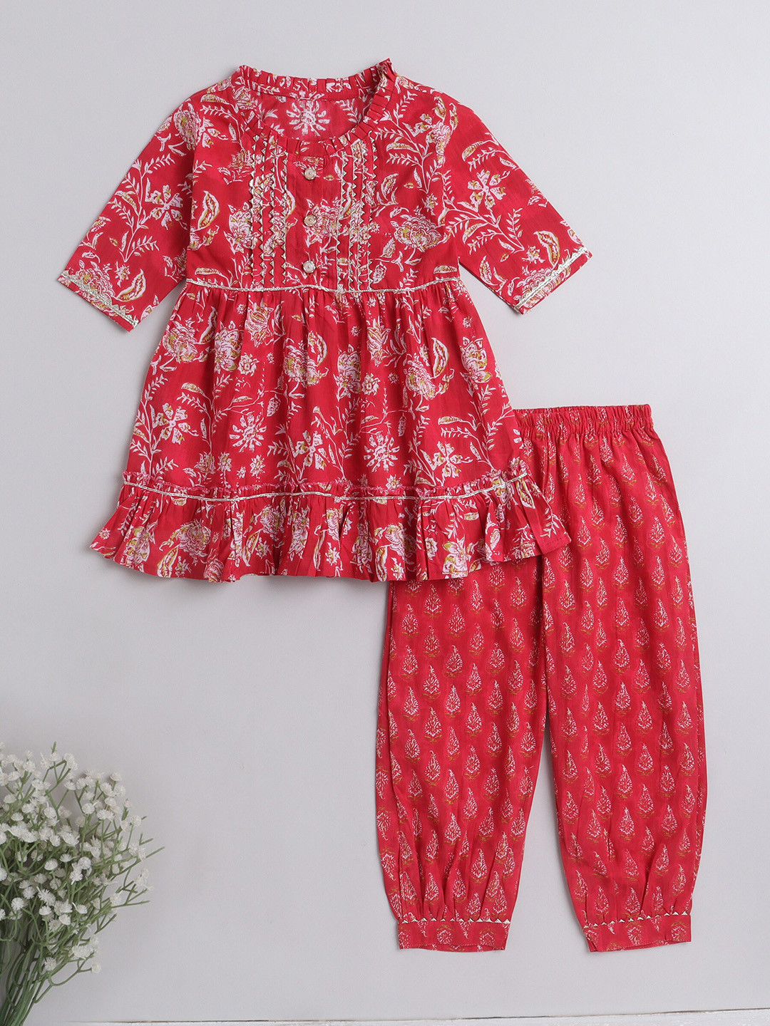 

The Magic Wand Girls Floral Printed Gotta Patti Pleated A-Line Cotton Kurta With Salwar, Red