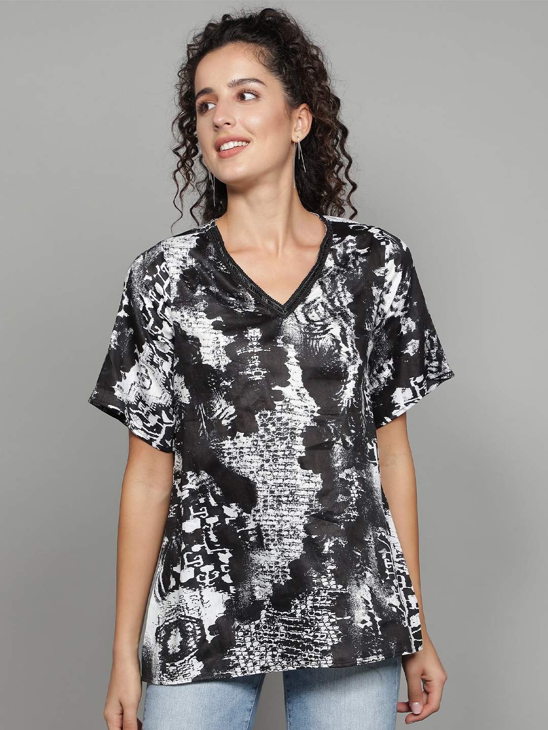 

Cot'N Soft Abstract Printed V-Neck Pure Cotton Regular Top, Black