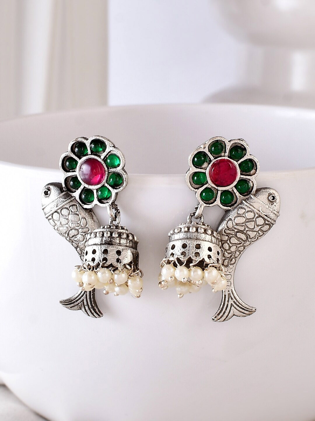 

DASTOOR Silver-Plated Contemporary Oxidized Jhumkas Earrings