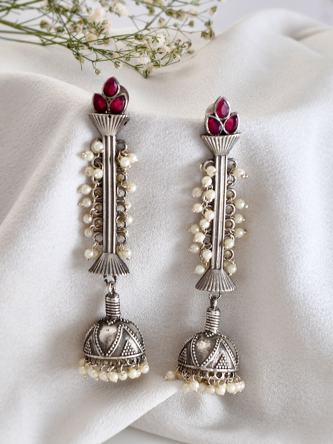 

DASTOOR Silver-Plated Oxidised Beaded Contemporary Jhumkas