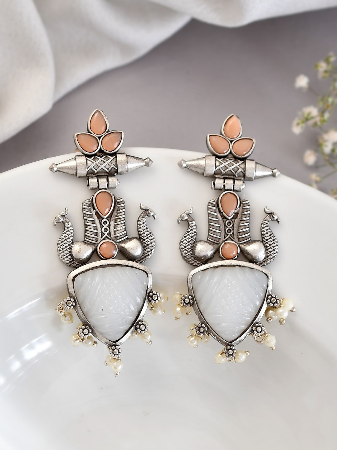

DASTOOR Silver-Plated Contemporary Oxidised Drop Earrings