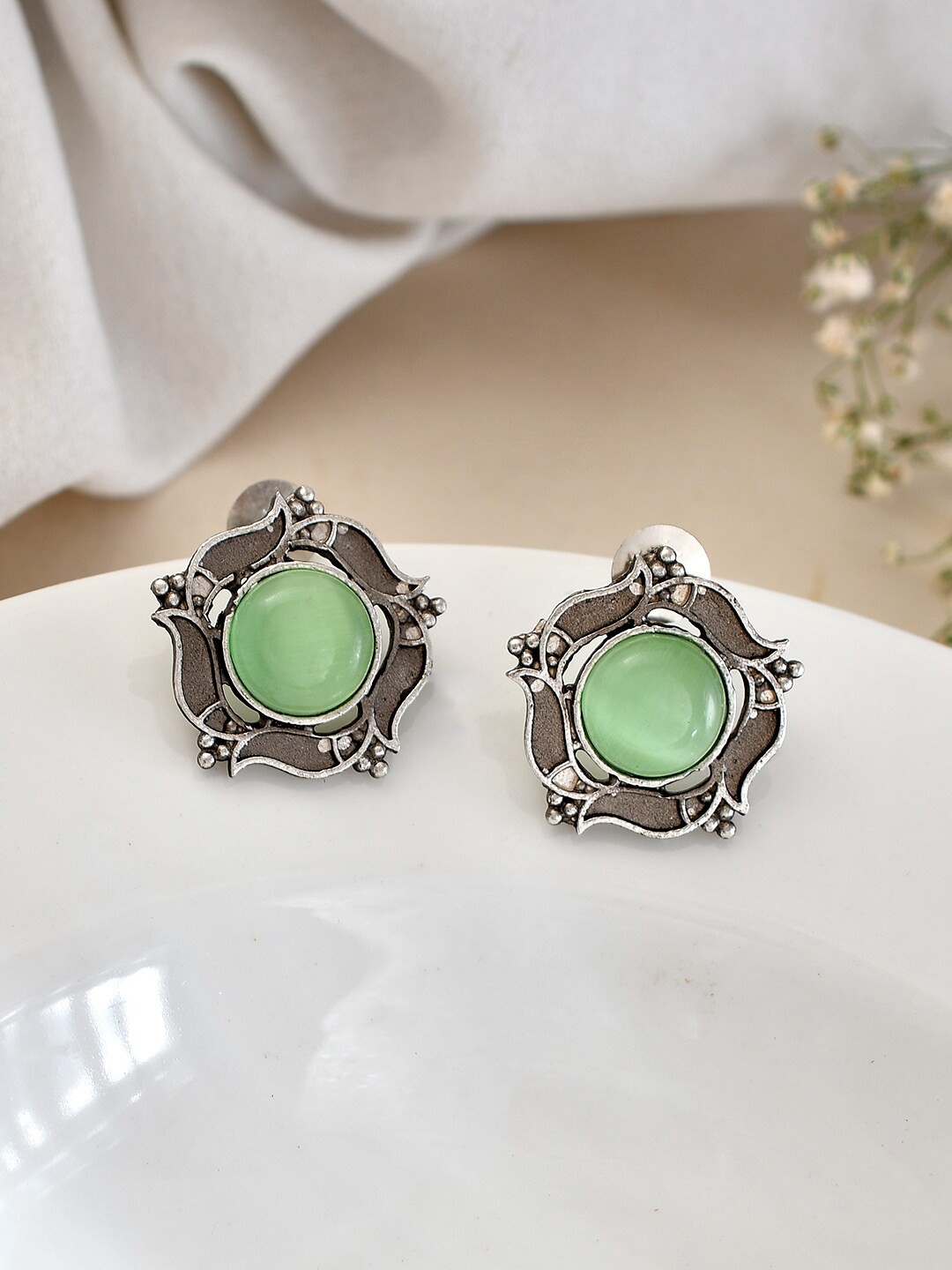 

DASTOOR Silver-Plated Stone-Studded Oxidised Contemporary Studs Earrings