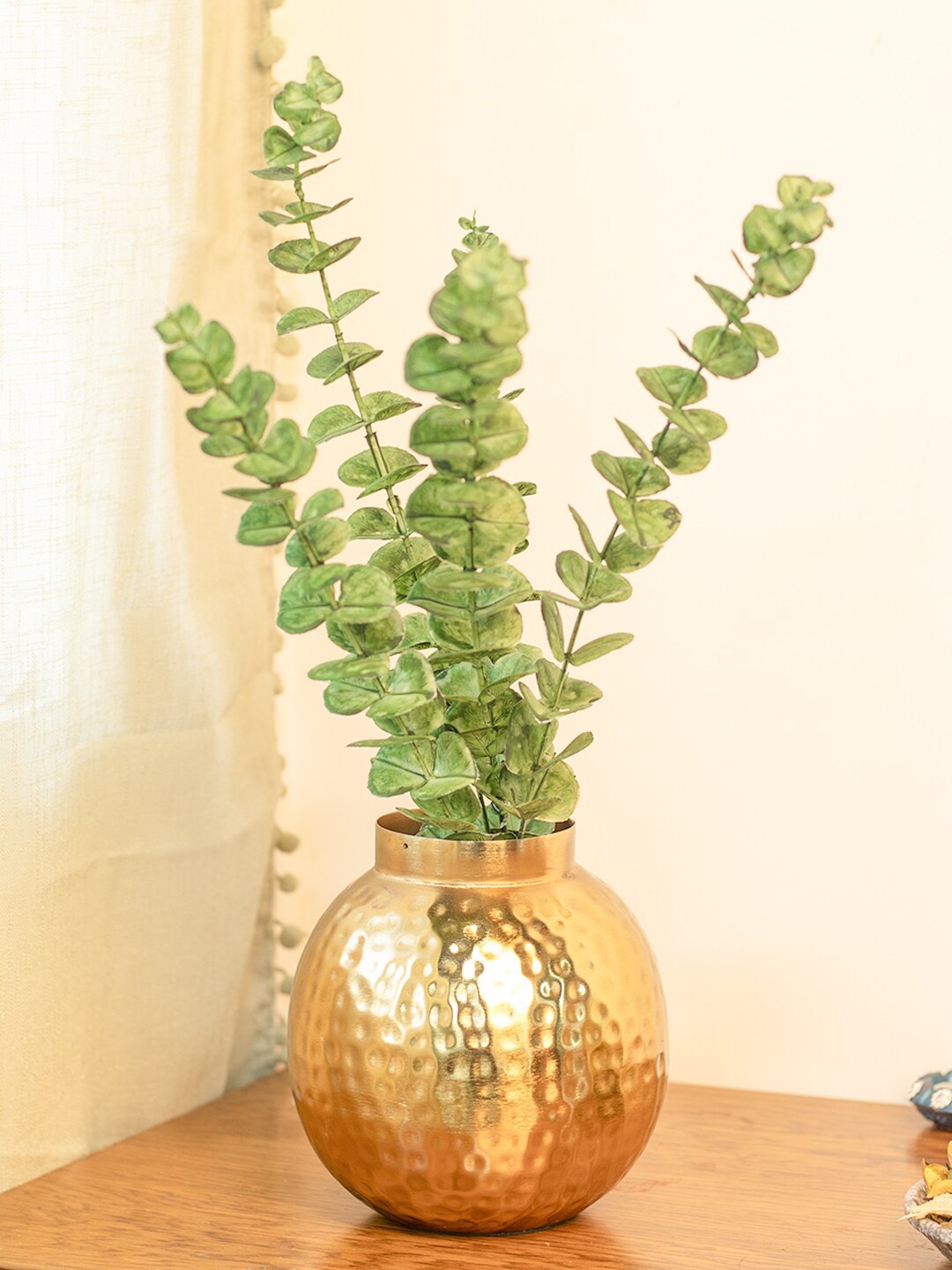 

MARKET99 Gold Toned Textured Iron Metal Unbreakable Vase