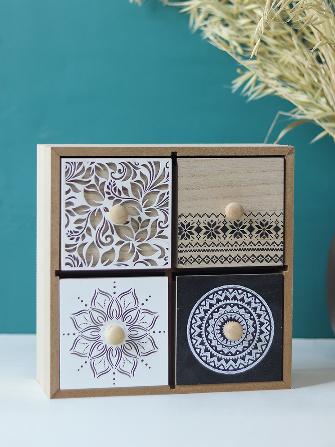 

MARKET99 Brown Floral Pattern MDF Organiser