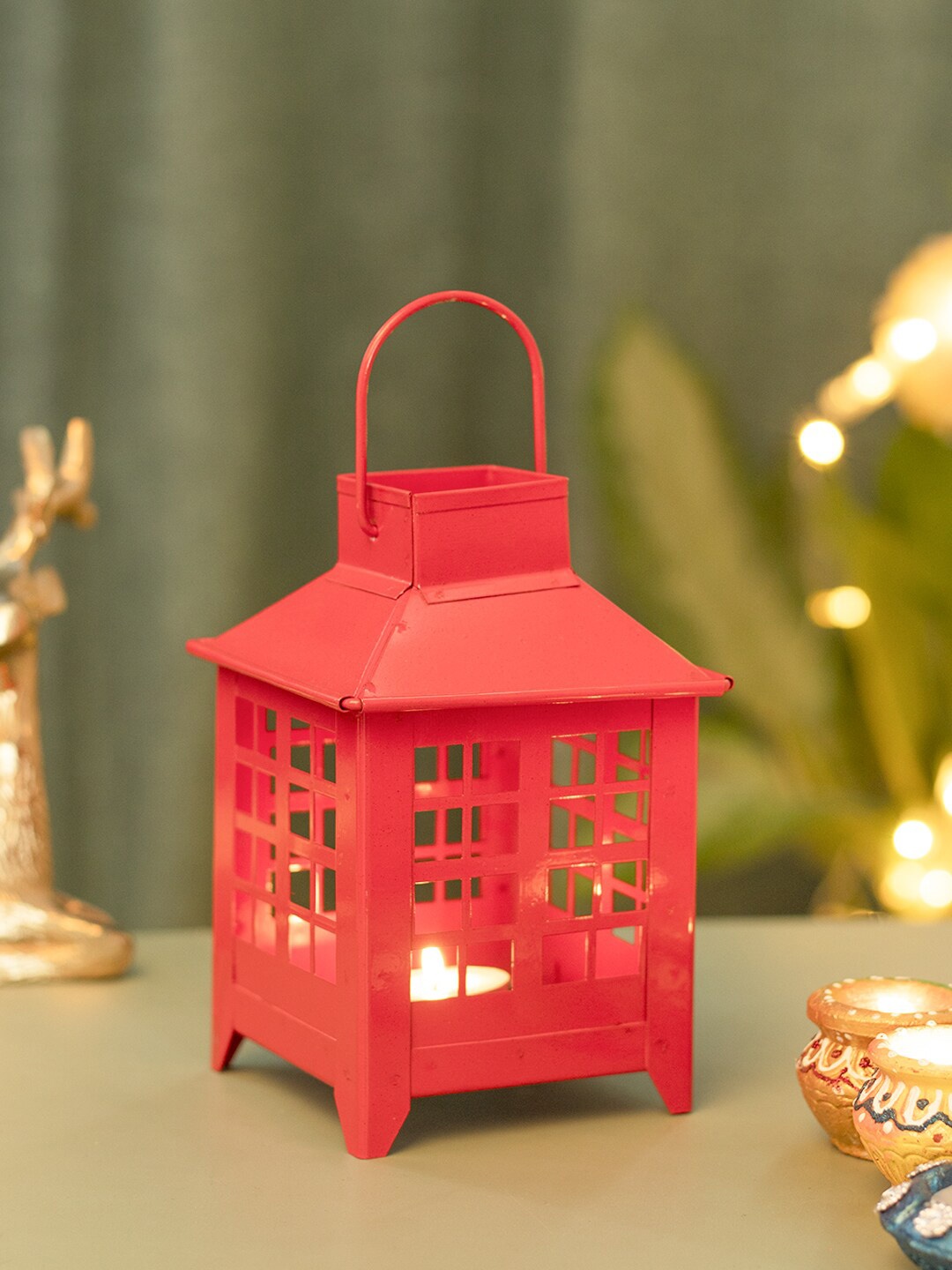 

MARKET99 Red Loger Lantern T-Light Candle Holder