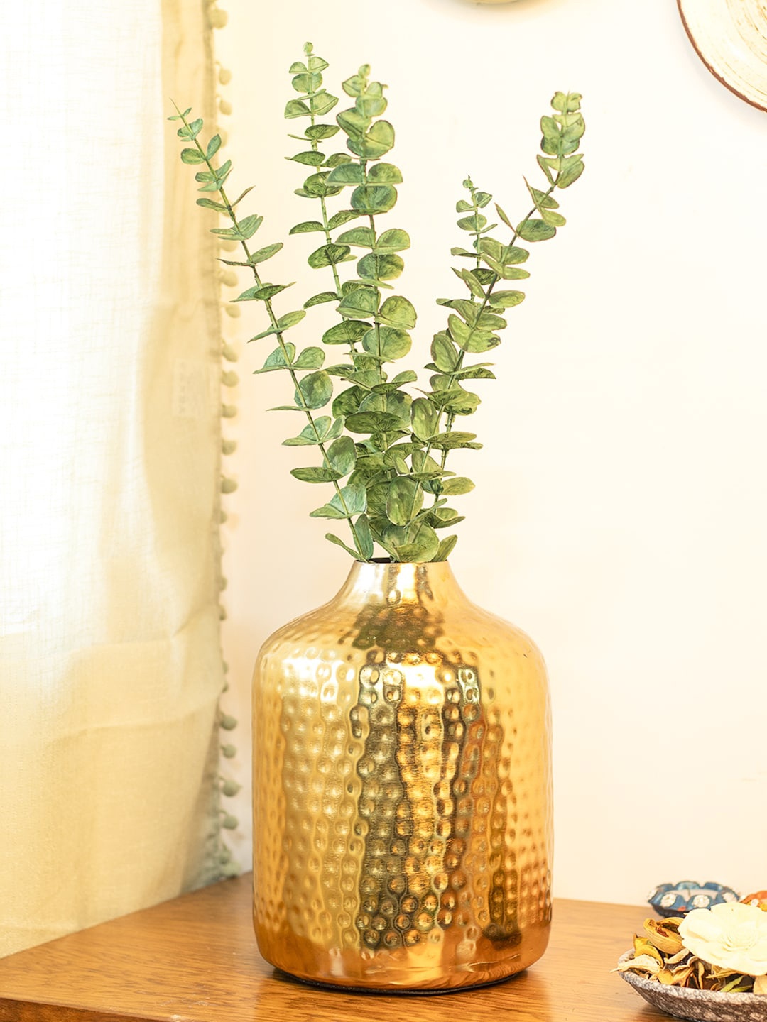 

MARKET99 Beige Textured Iron Unbreakable Vase, Gold