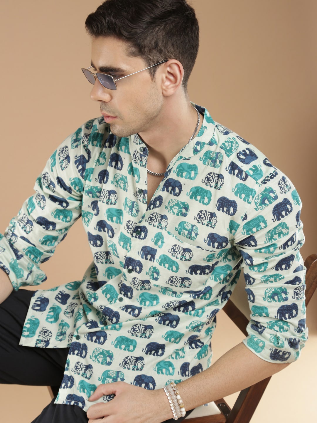 

Sangria Conversational Printed Band Collar Cotton Casual Shirts, Sea green