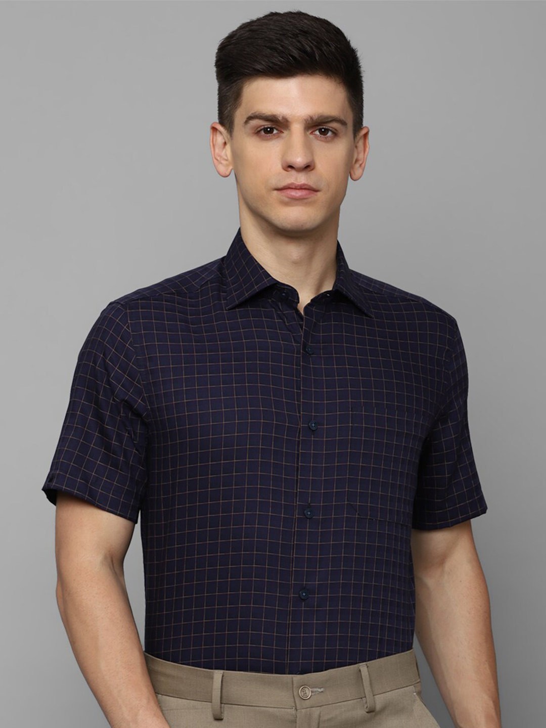 

Louis Philippe Grid Tattersall Checks Checked Pure Cotton Formal Shirt, Navy blue