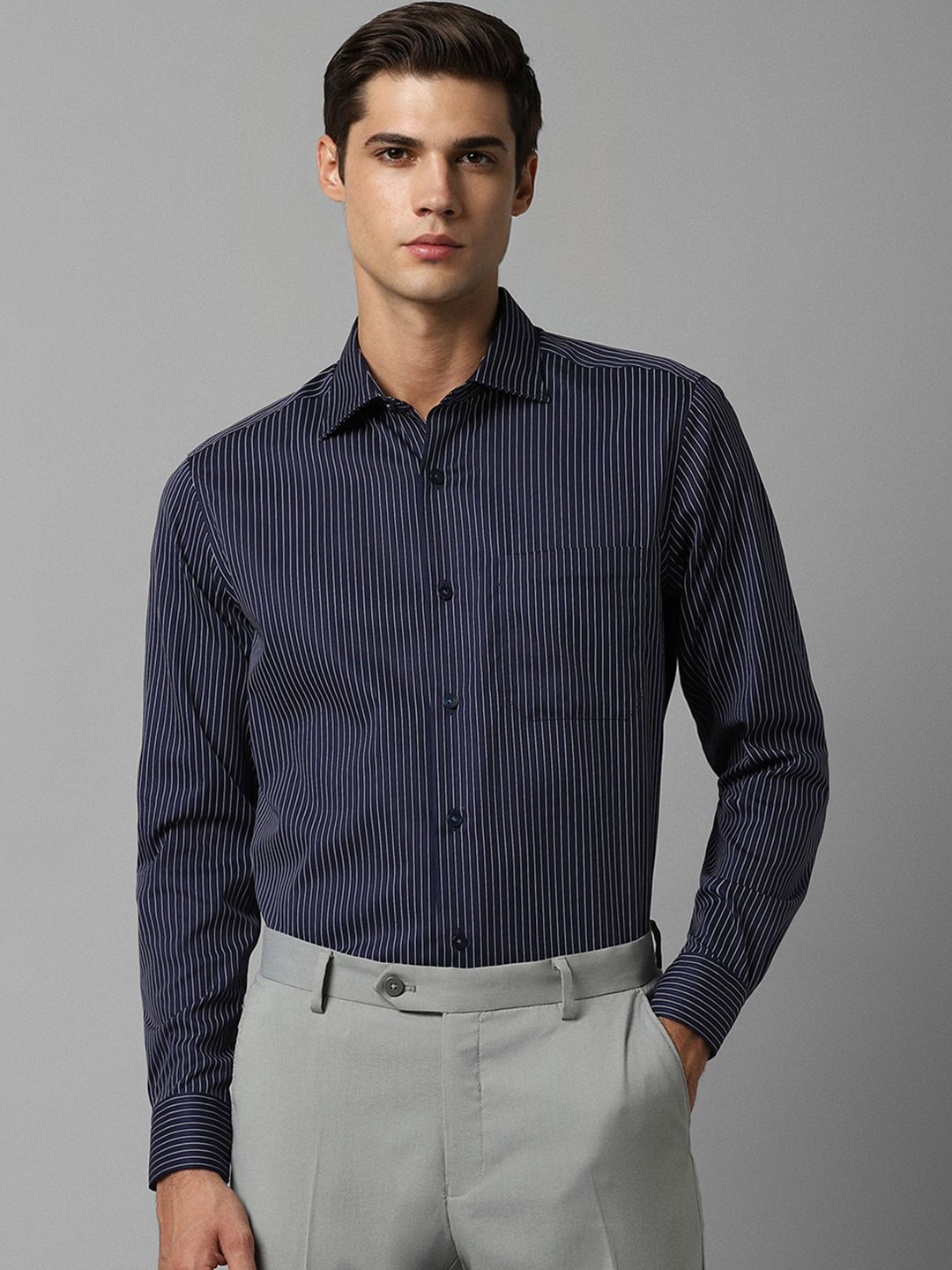 

Louis Philippe Striped Spread Collar Cotton Formal Shirt, Navy blue