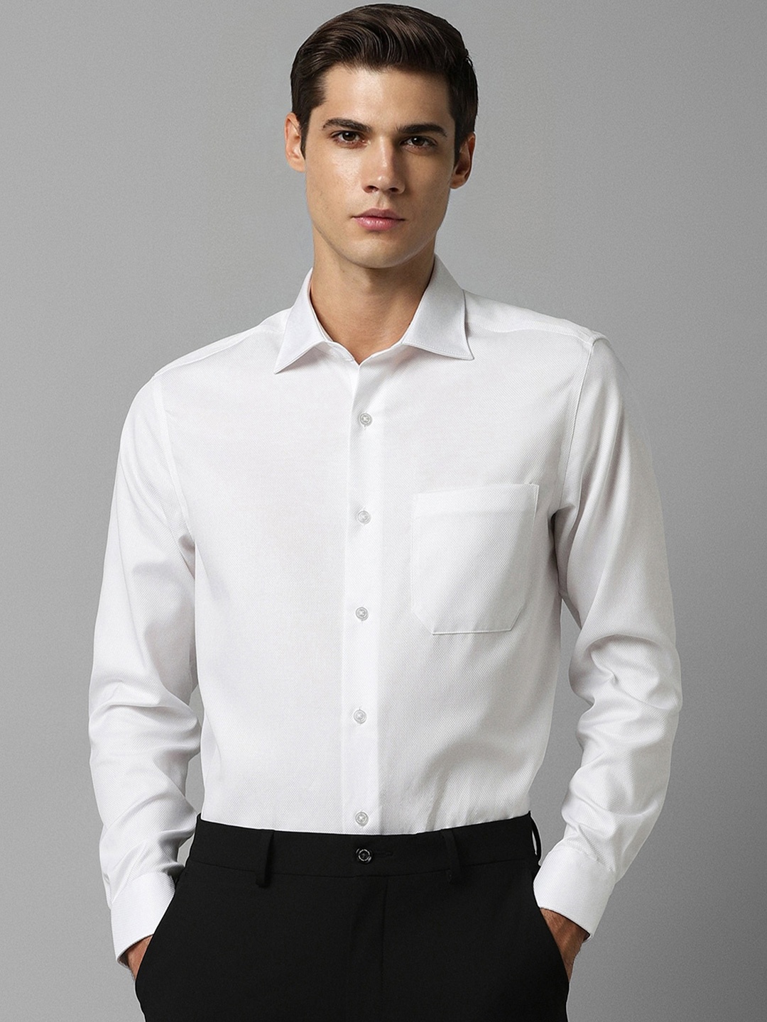 

Louis Philippe Classic Spread Collar Long Sleeves Pure Cotton Formal Shirt, White