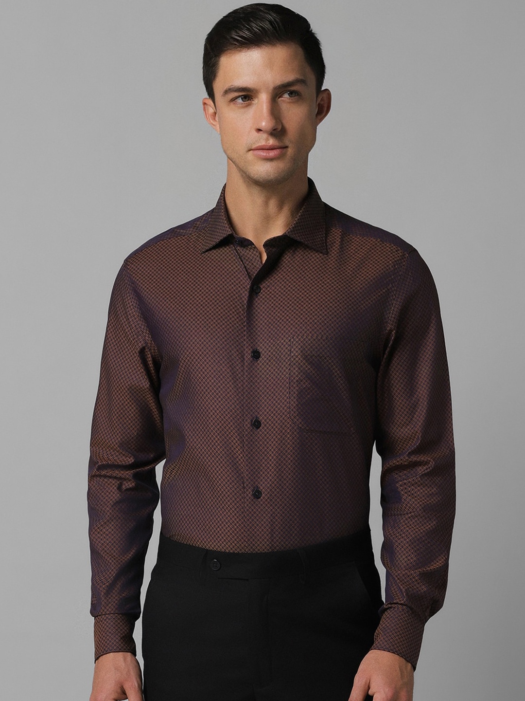 

Louis Philippe Spread Collar Cotton Formal Shirt, Brown