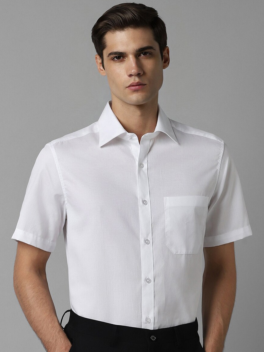 

Louis Philippe Solid Regular Fit Pure Cotton Formal Shirt, White